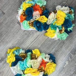 This is a flower Maternity set bra and Panties